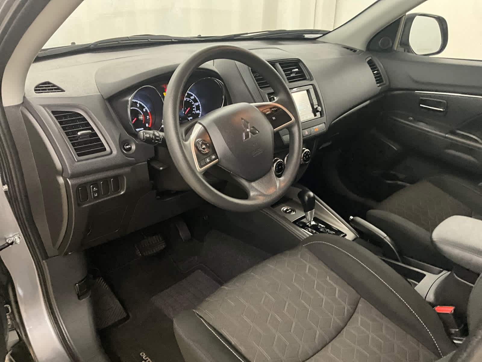 2025 Mitsubishi Outlander Sport ES