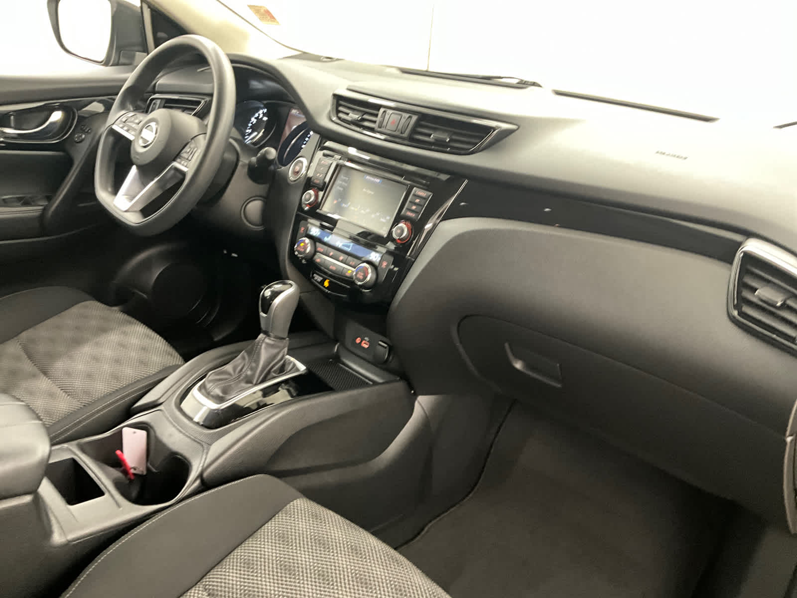 2020 Nissan Rogue Sport SV