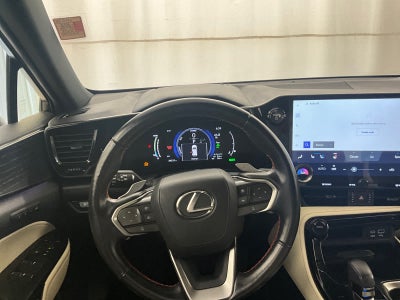 2024 Lexus NX 450h+ Luxury