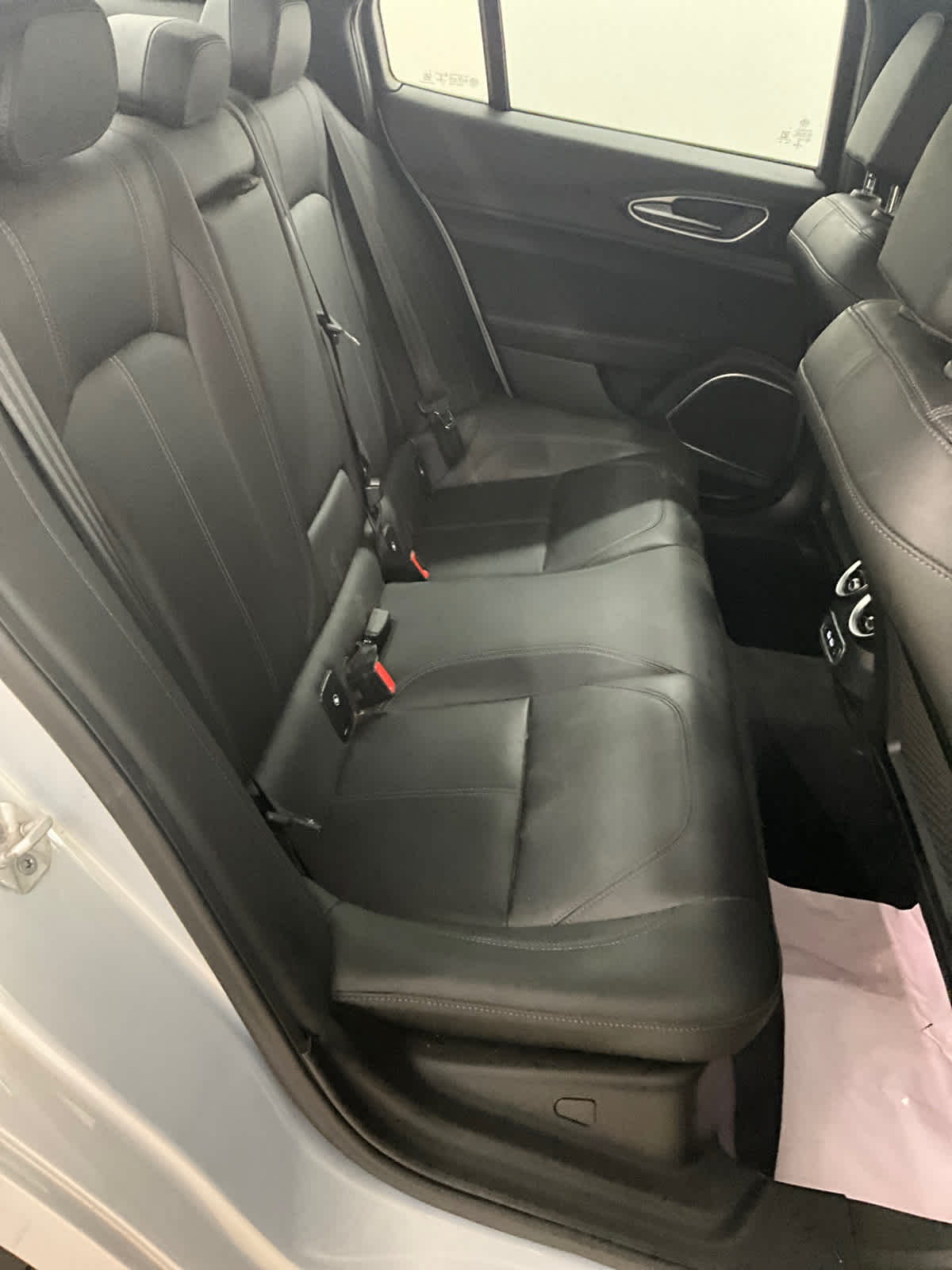 2022 Alfa Romeo Giulia Base