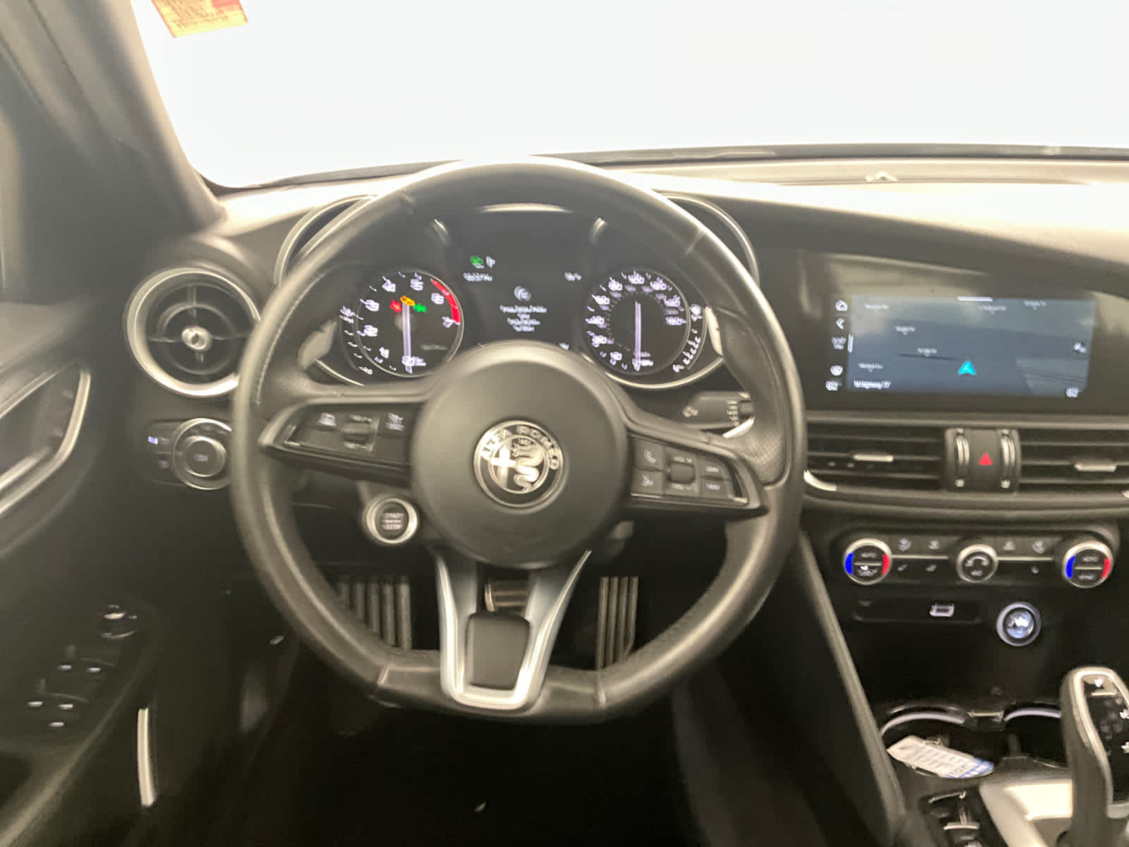 2022 Alfa Romeo Giulia Base