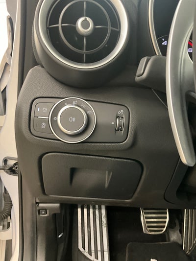 2022 Alfa Romeo Giulia Base