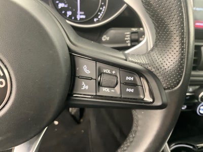 2022 Alfa Romeo Giulia Base