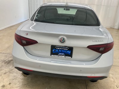 2022 Alfa Romeo Giulia Base