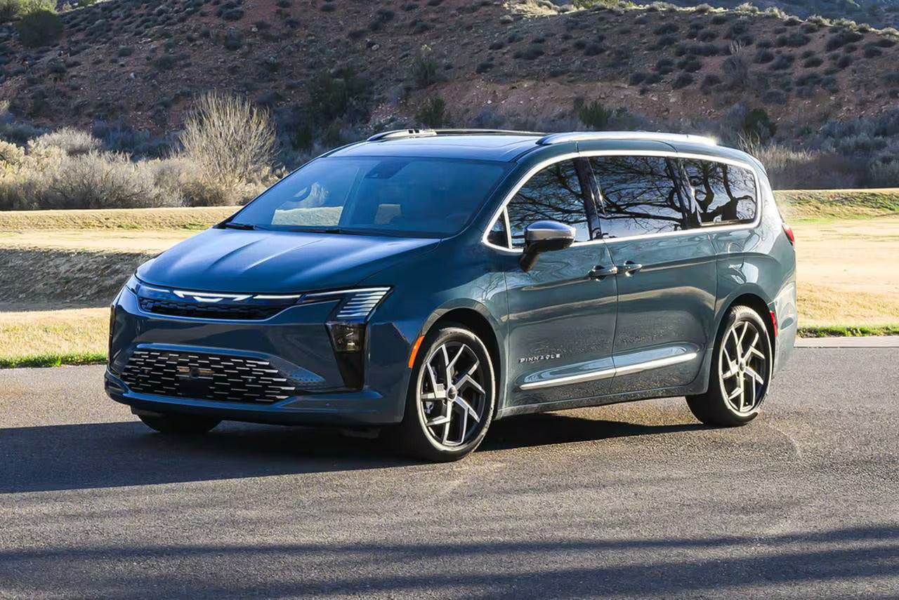 2027 Chrysler Pacifica front exterior