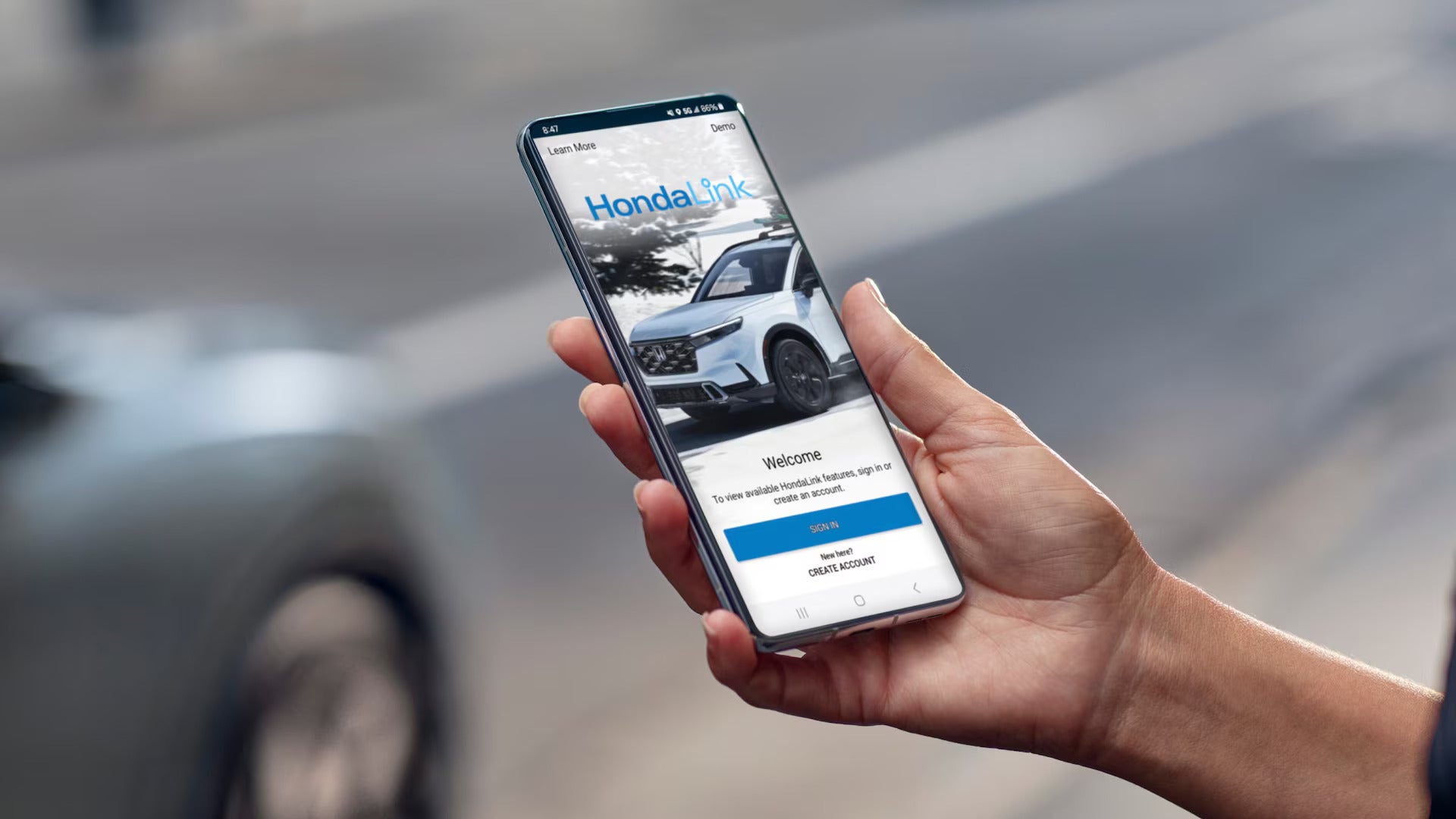 The honda link app on a phone.