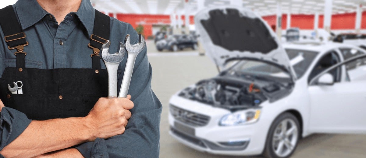 Image of man with ratcheting tool